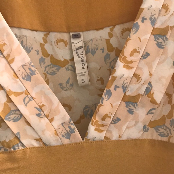 Fossil Short-sleeve Blouse Mustard Floral Print - Picture 2 of 4
